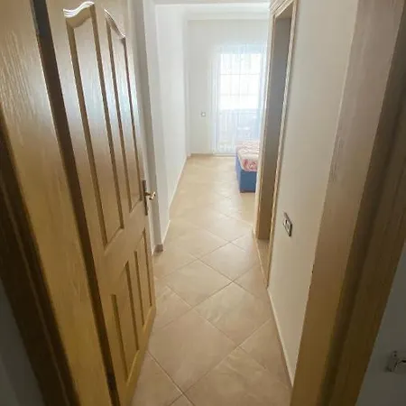 Altinkum Apartment 디딤